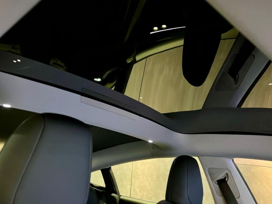 Model 3 LR - Image 4