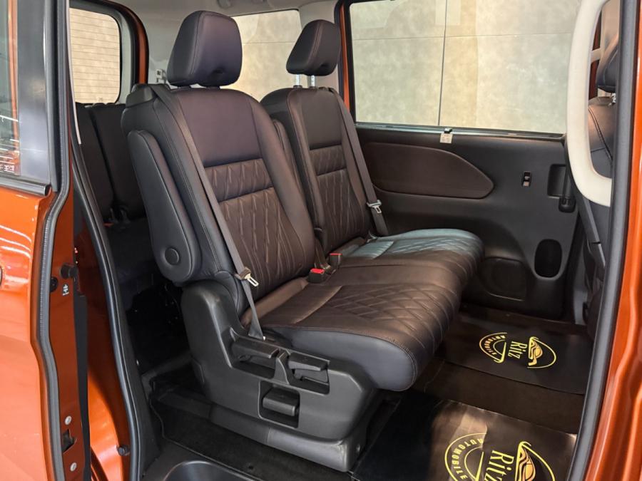 SERENA E-POWER HIGHWAY STAR VIP - Image 4