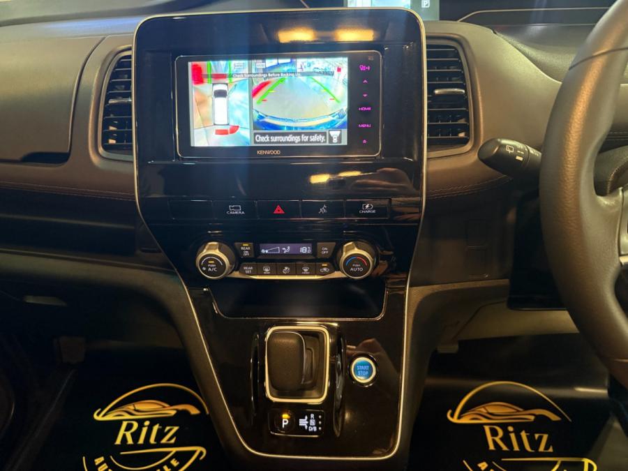 SERENA E-POWER HIGHWAY STAR VIP - Image 8