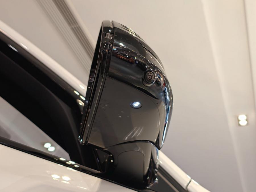 IX2 EDRIVE20 M SPORT EDITION (U10) - Image 15