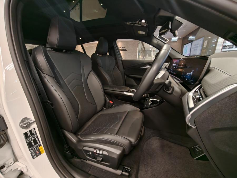 IX2 EDRIVE20 M SPORT EDITION (U10) - Image 11
