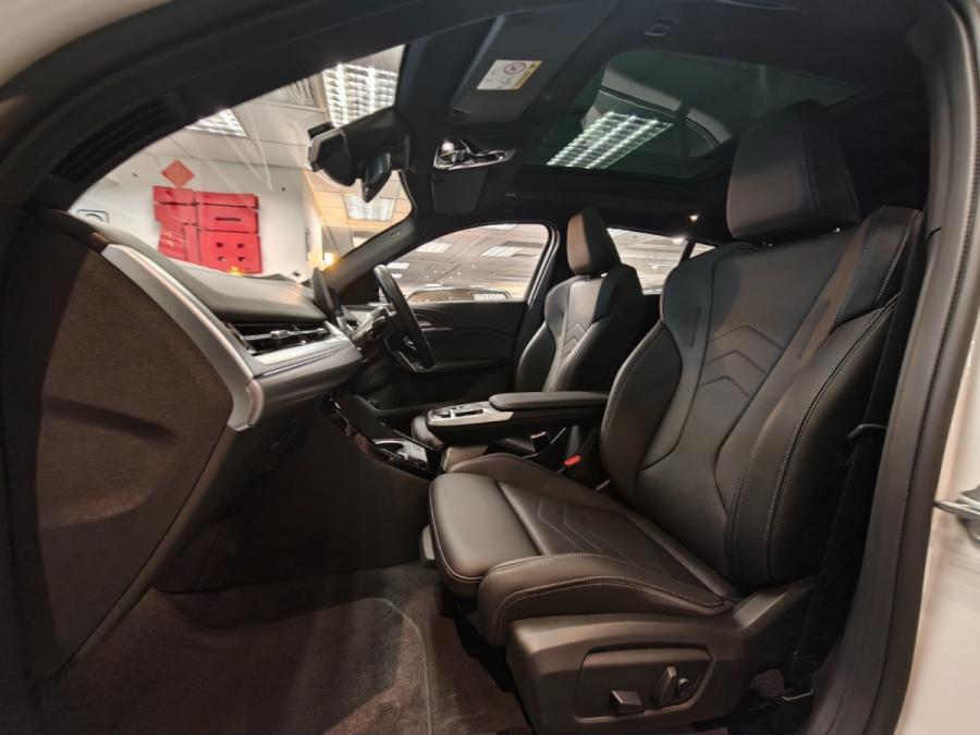IX2 EDRIVE20 M SPORT EDITION (U10) - Image 8