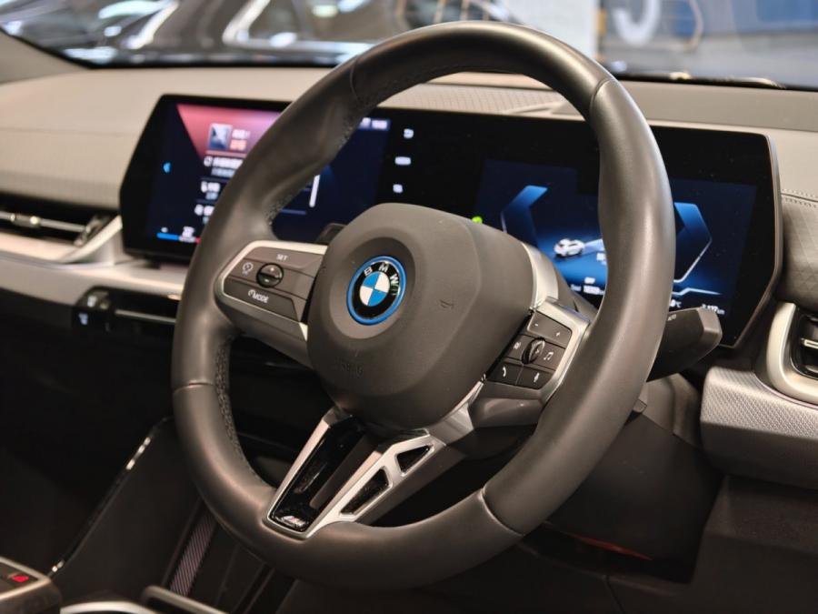 IX2 EDRIVE20 M SPORT EDITION (U10) - Image 6