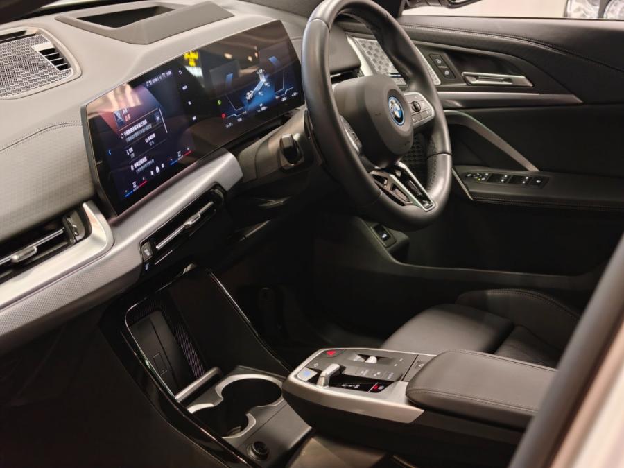 IX2 EDRIVE20 M SPORT EDITION (U10) - Image 7