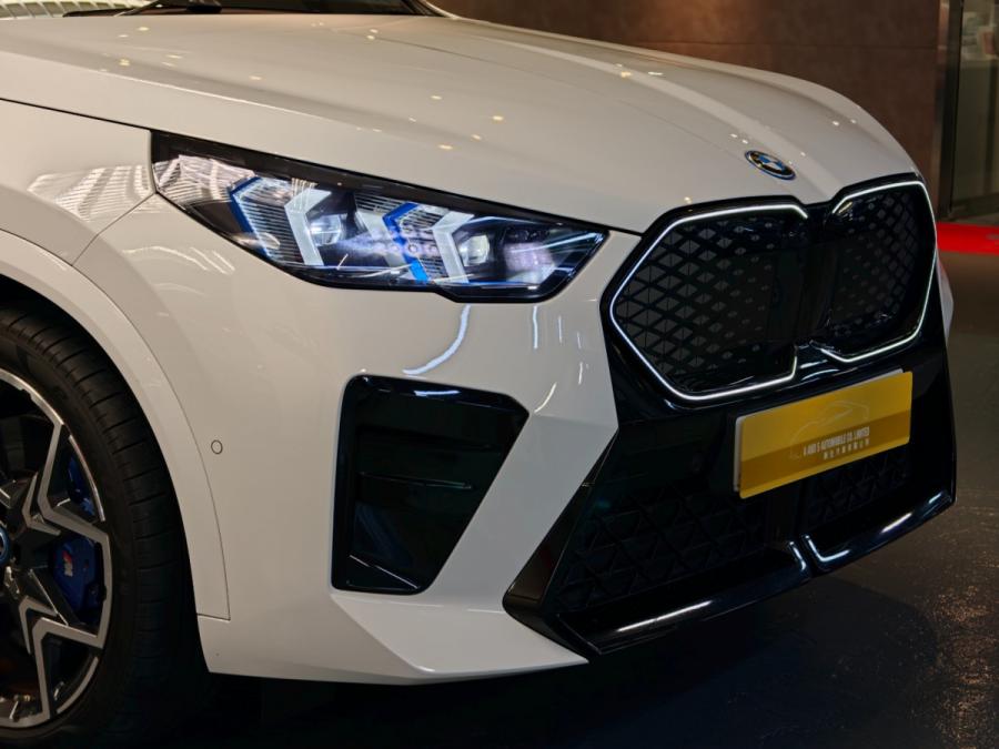 IX2 EDRIVE20 M SPORT EDITION (U10) - Image 12