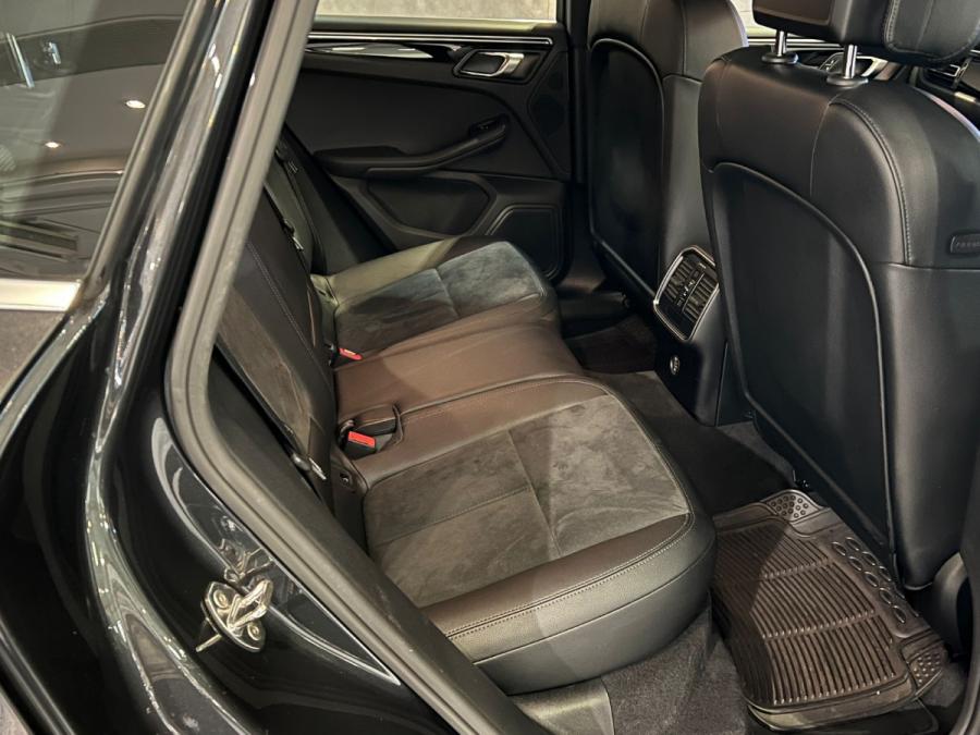 MACAN S - Image 5
