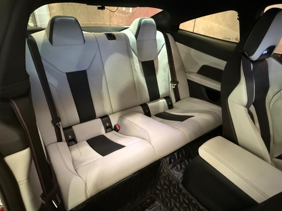 M4 COMPETITION COUPE - Image 10