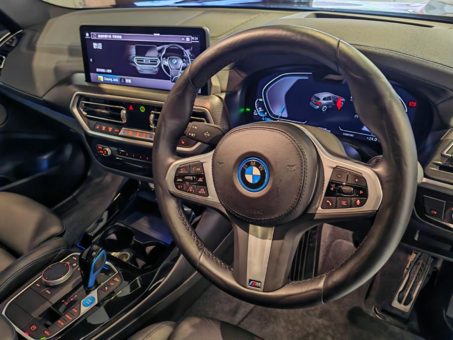 IX3 M Sport - Image 6