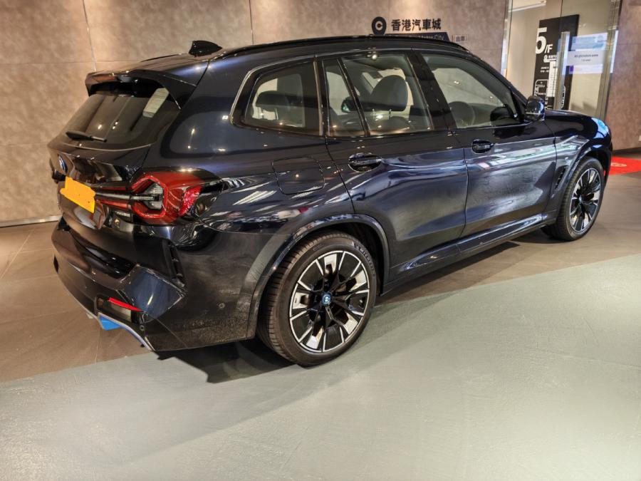 IX3 M Sport - Image 4