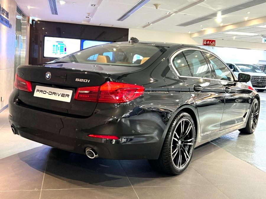 G30 520IA SPORT - Image 2