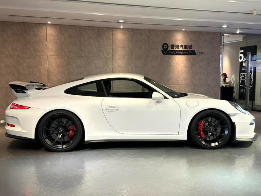 911 GT3 - Image 3