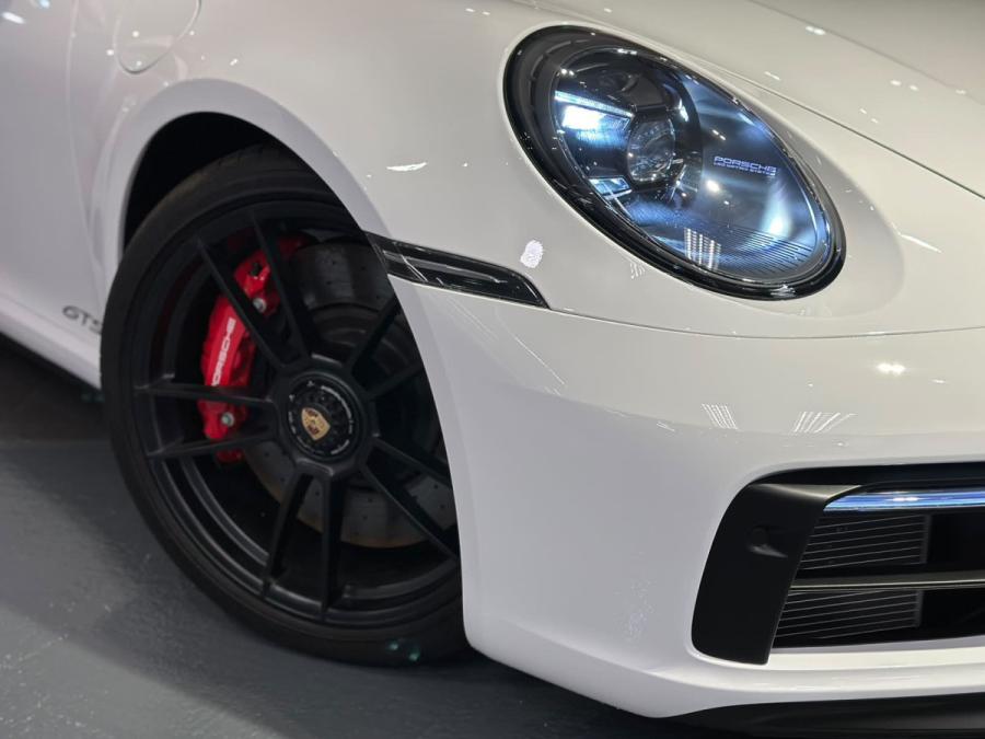 911  992 CARRERA 4 GTS - Image 4