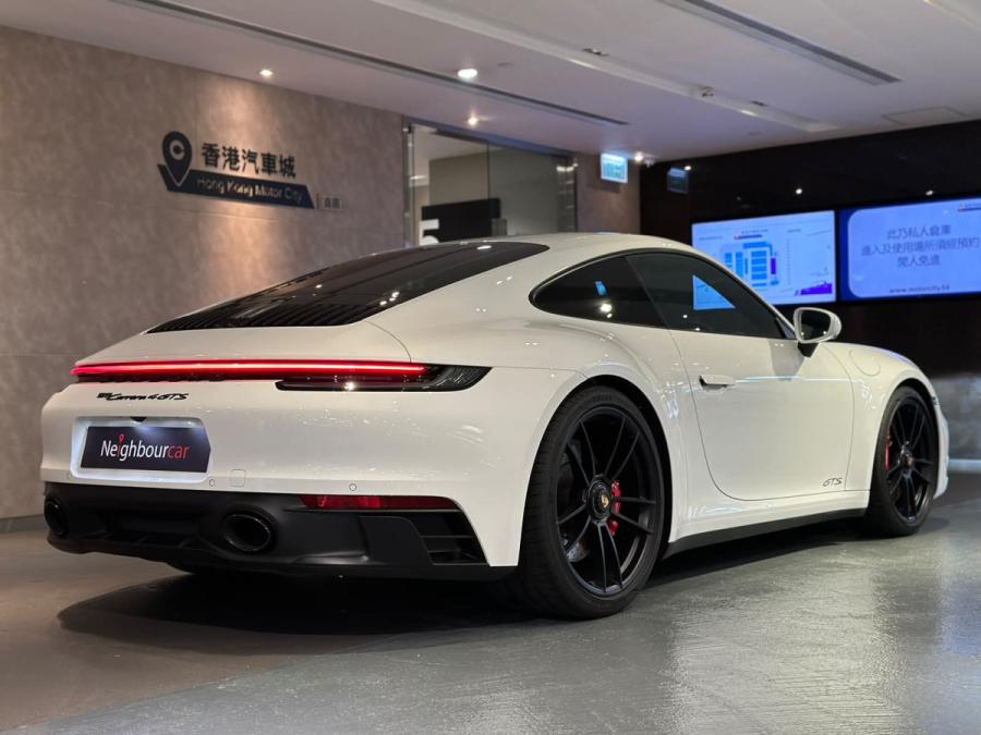 911  992 CARRERA 4 GTS - Image 2