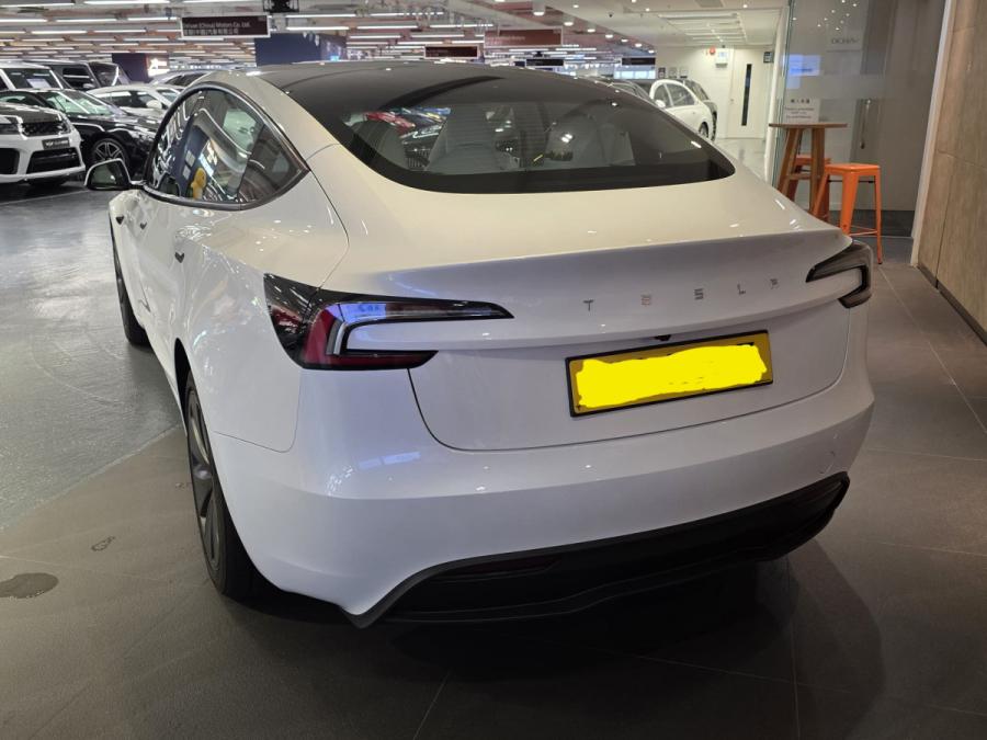 MODEL 3 RWD - Image 3