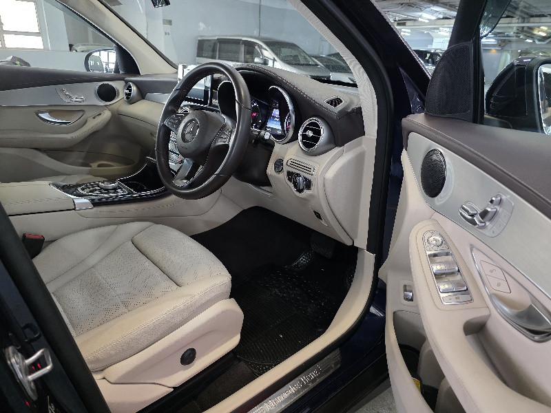 GLC250 4 MATIC - Image 7