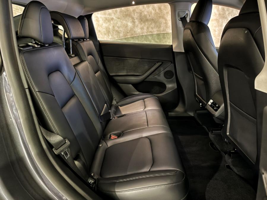 MODEL Y RWD - Image 10