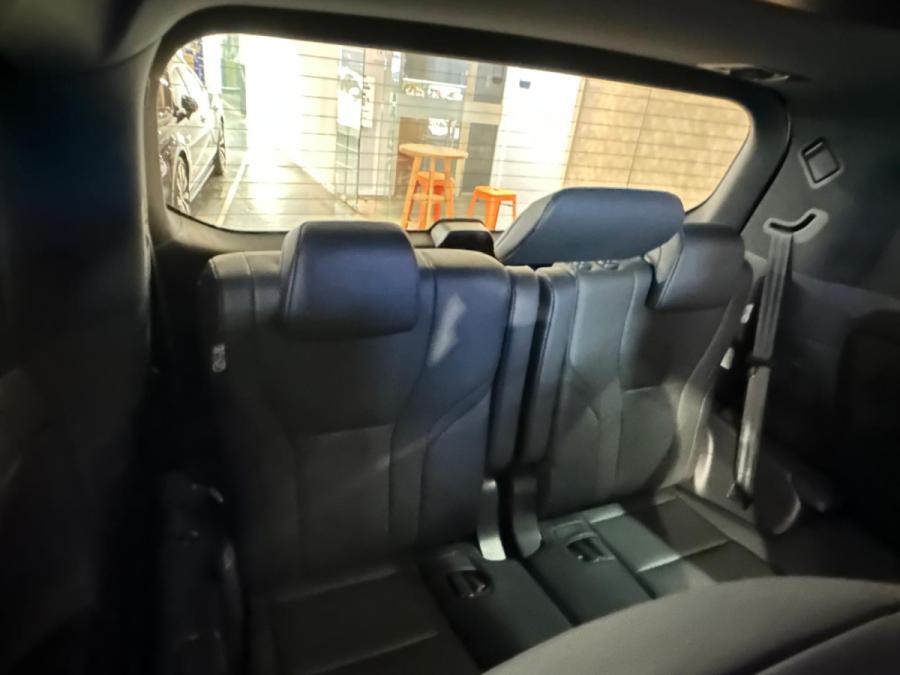 Alphard  2.5 - Image 8