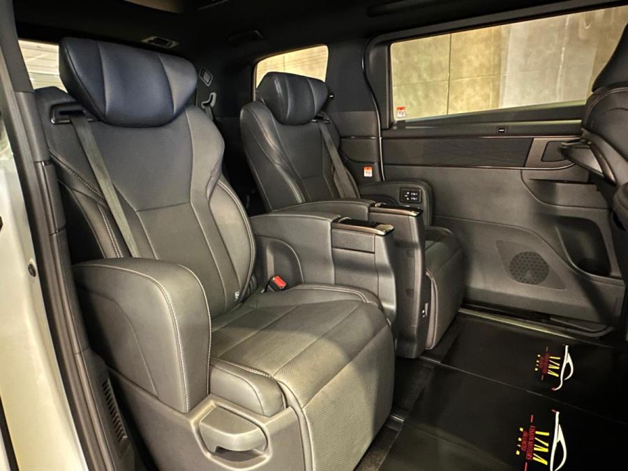 Alphard  2.5 - Image 7