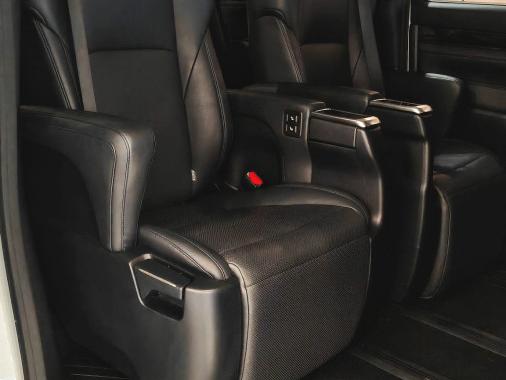 ALPHARD 3.5SC - Image 8