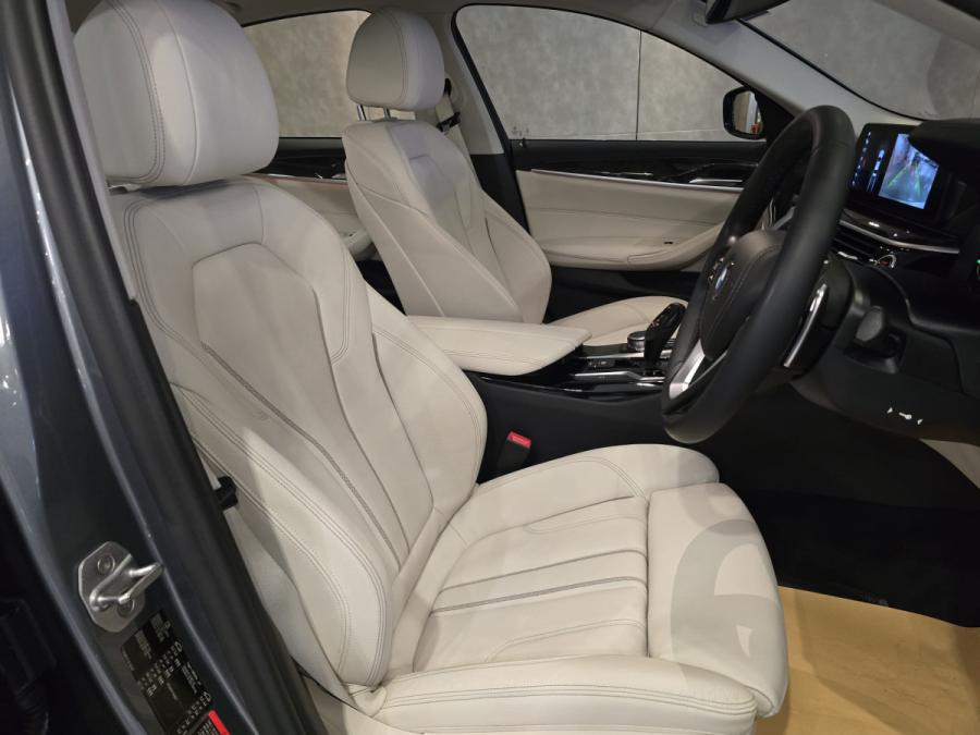 530i Sport - Image 6
