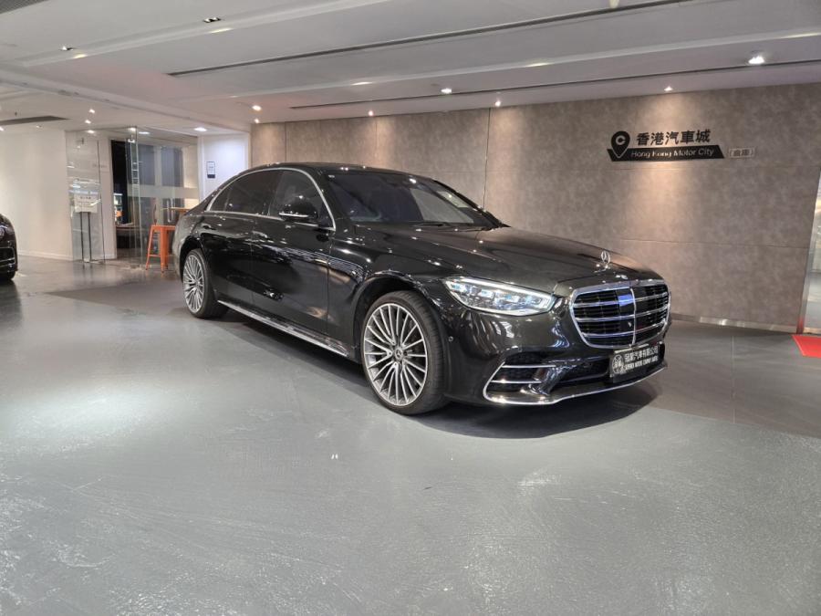 MERCEDES-BENZ S500