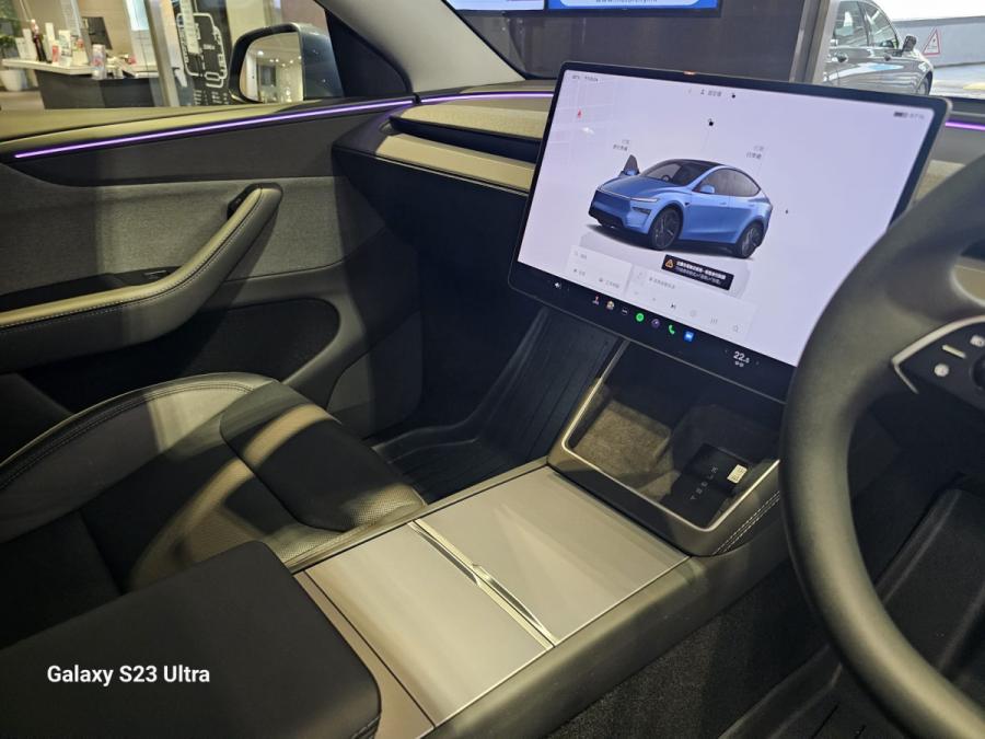 MODEL Y RWD - Image 3