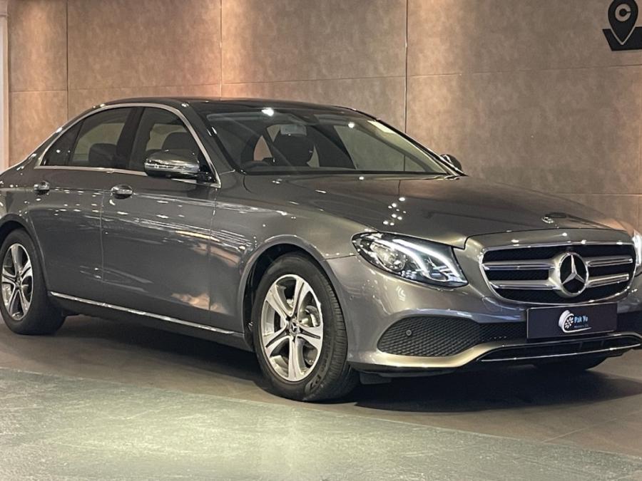 MERCEDES-BENZ 平治 E200