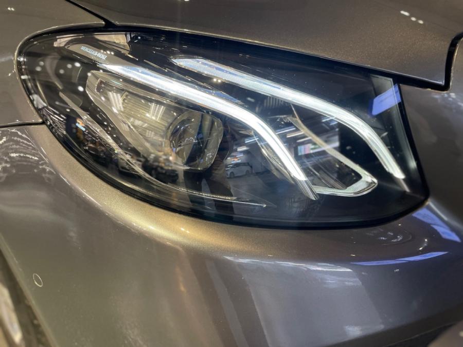 E200 - Image 4