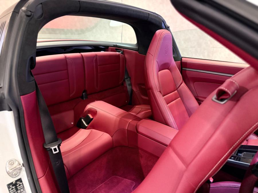 911 992 Targa 4S - Image 11