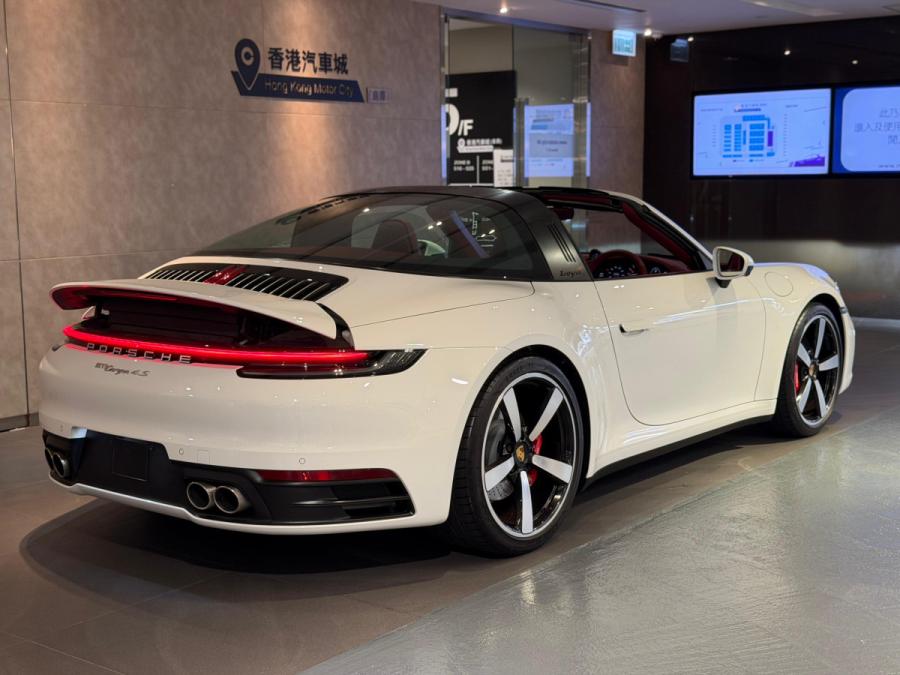 911 992 Targa 4S - Image 2