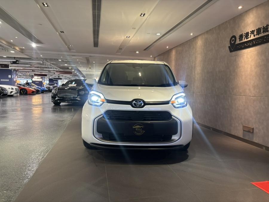 SIENTA HYBRID Z - Image 2