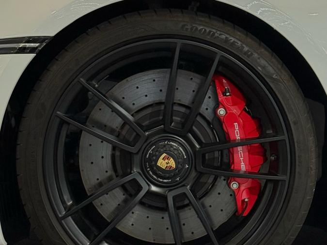 911 Carrera 4 GTS 992.1 - Image 5