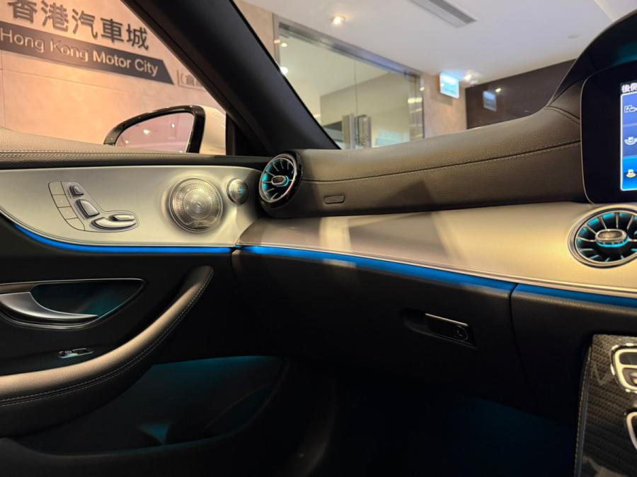 E200 AMG COUPE - Image 11