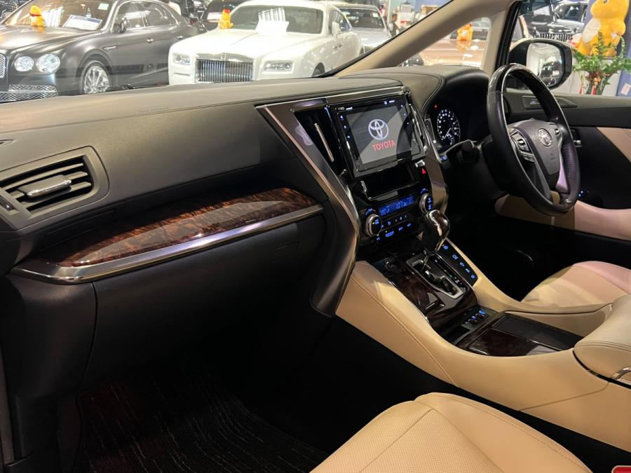 ALPHARD 350GF - Image 8