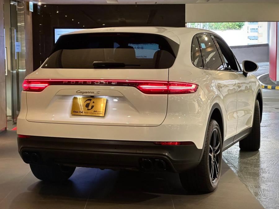 CAYENNE S - Image 3