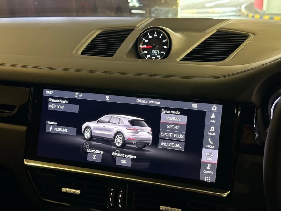 CAYENNE S - Image 8