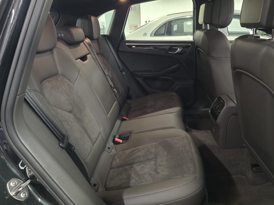 MACAN S - Image 7