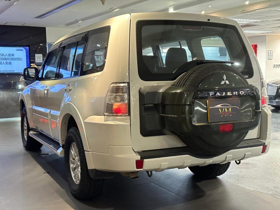 PAJERO 3.0 7座 - Image 4