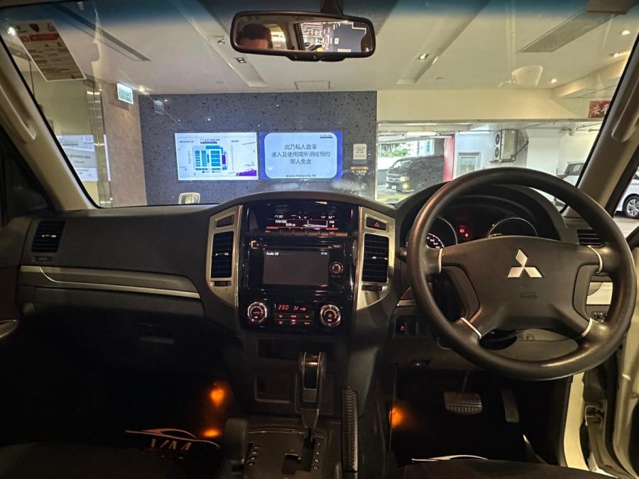 PAJERO 3.0 7座 - Image 9