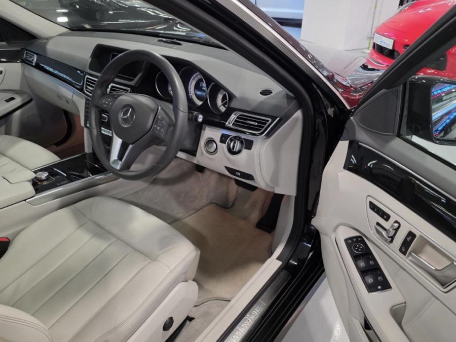 E200 Facelift Premium Edition - Image 4