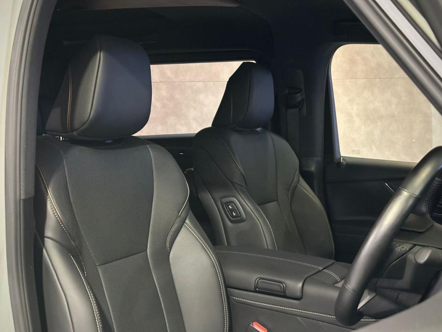 Alphard 2.5 Z - Image 5