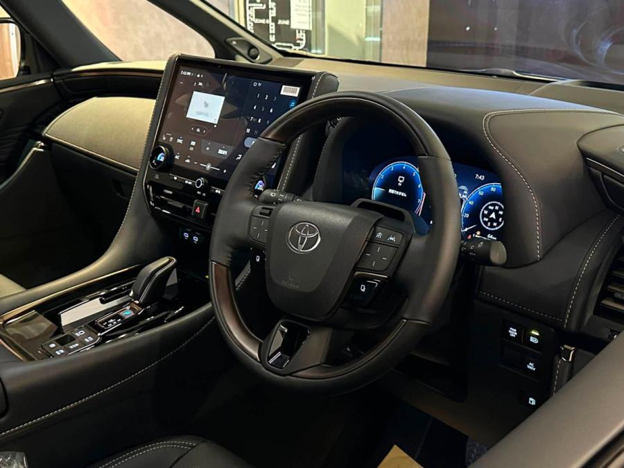 ALPHARD HYBRID HEV - Image 4