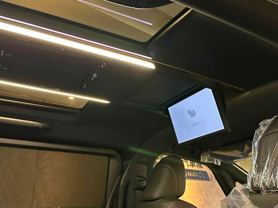 ALPHARD HYBRID HEV - Image 11