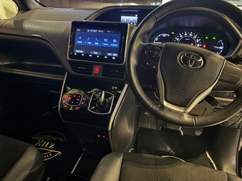 VOXY HYBRID ZS 煌III - Image 6