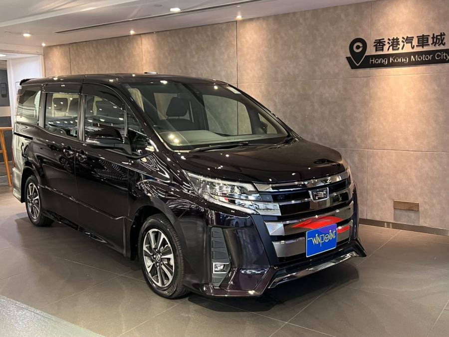 TOYOTA 豐田 NOAH