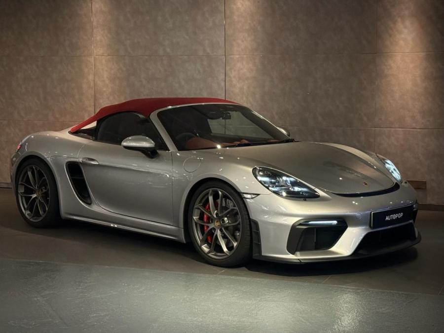 PORSCHE 718 BOXSTER SPYDER