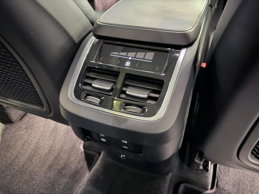 XC90 T6 - Image 8