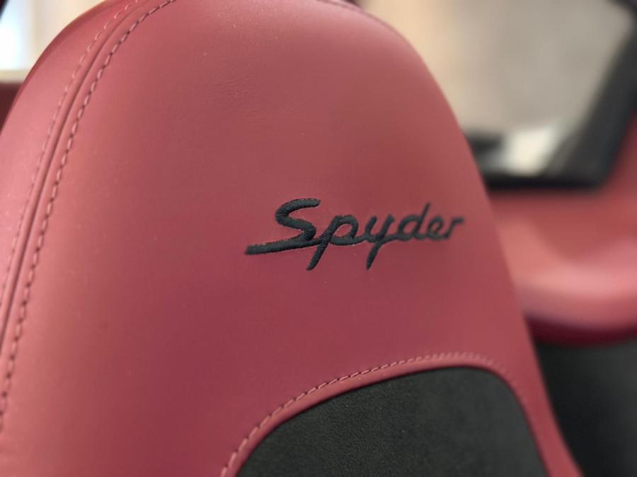 718 Boxster Spyder - Image 12