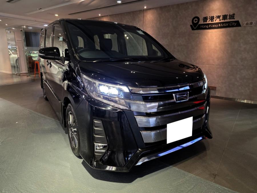 TOYOTA 豐田 NOAH LUXURY FACELIFT