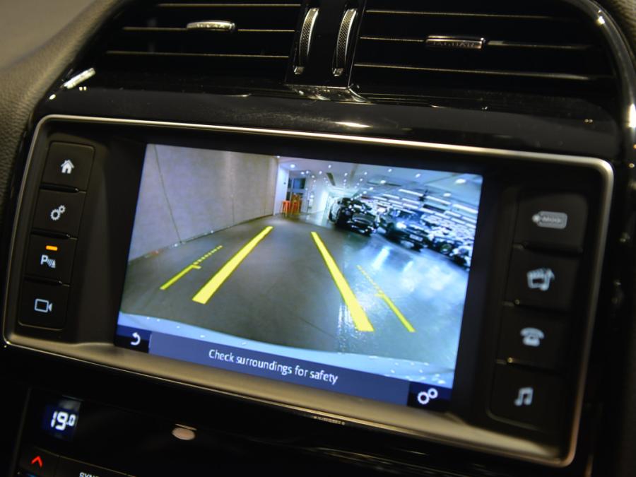XE 20T PRESTIGE AJ 200 - Image 21
